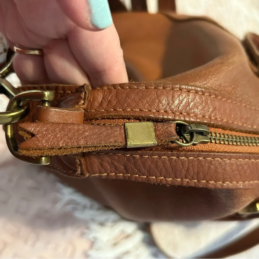 Madewell Cognac Leather Crossbody Shoulder Purse - Picture 15 of 17